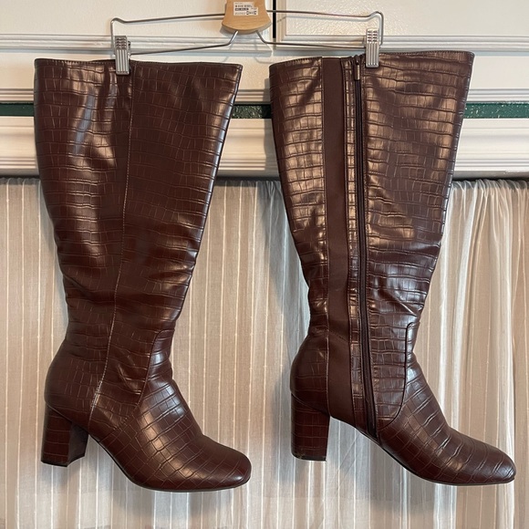Square Toe Block Heel Knee-High Boot - Picture 2 of 7
